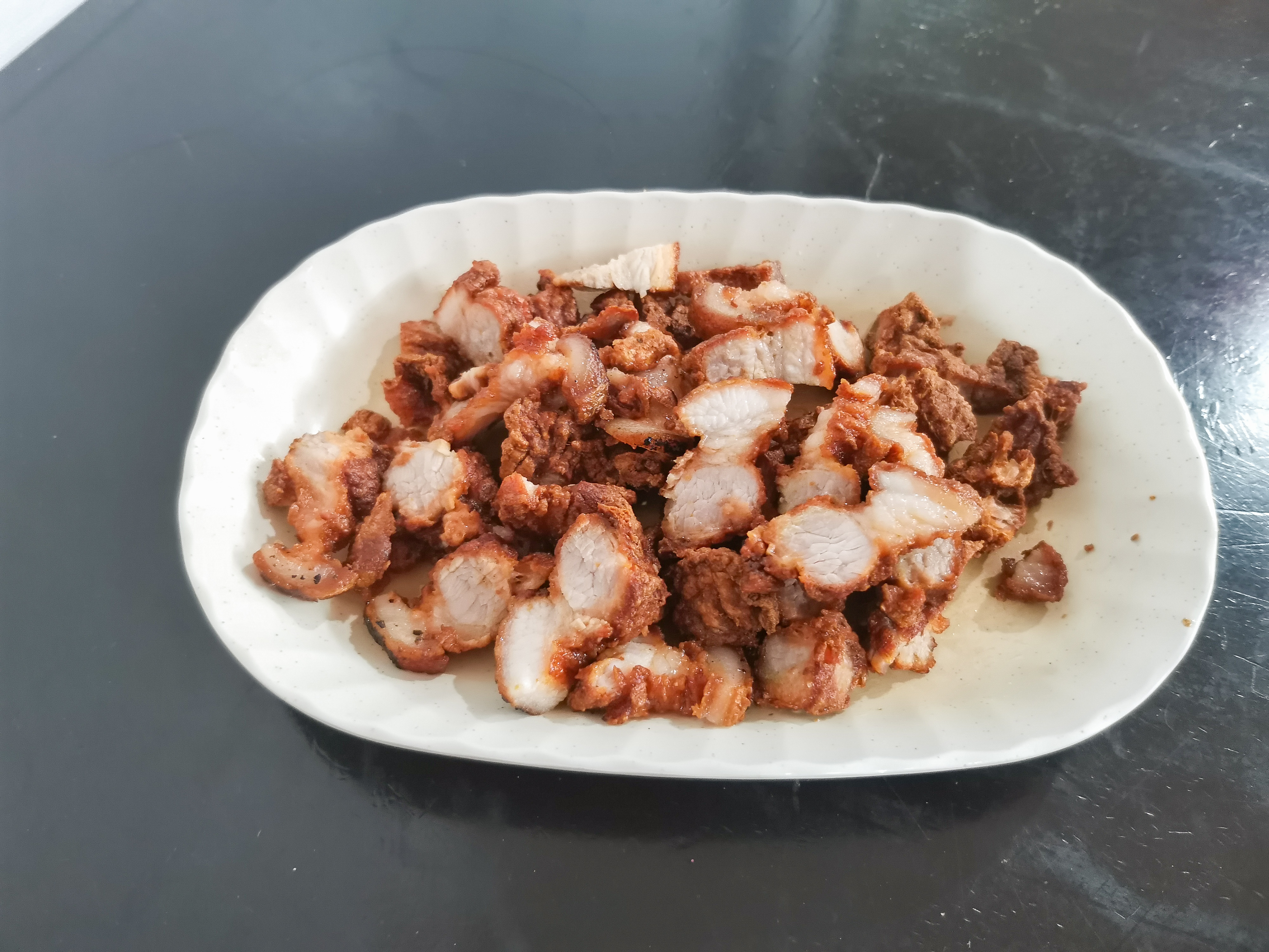 Fried pork with thai sauce